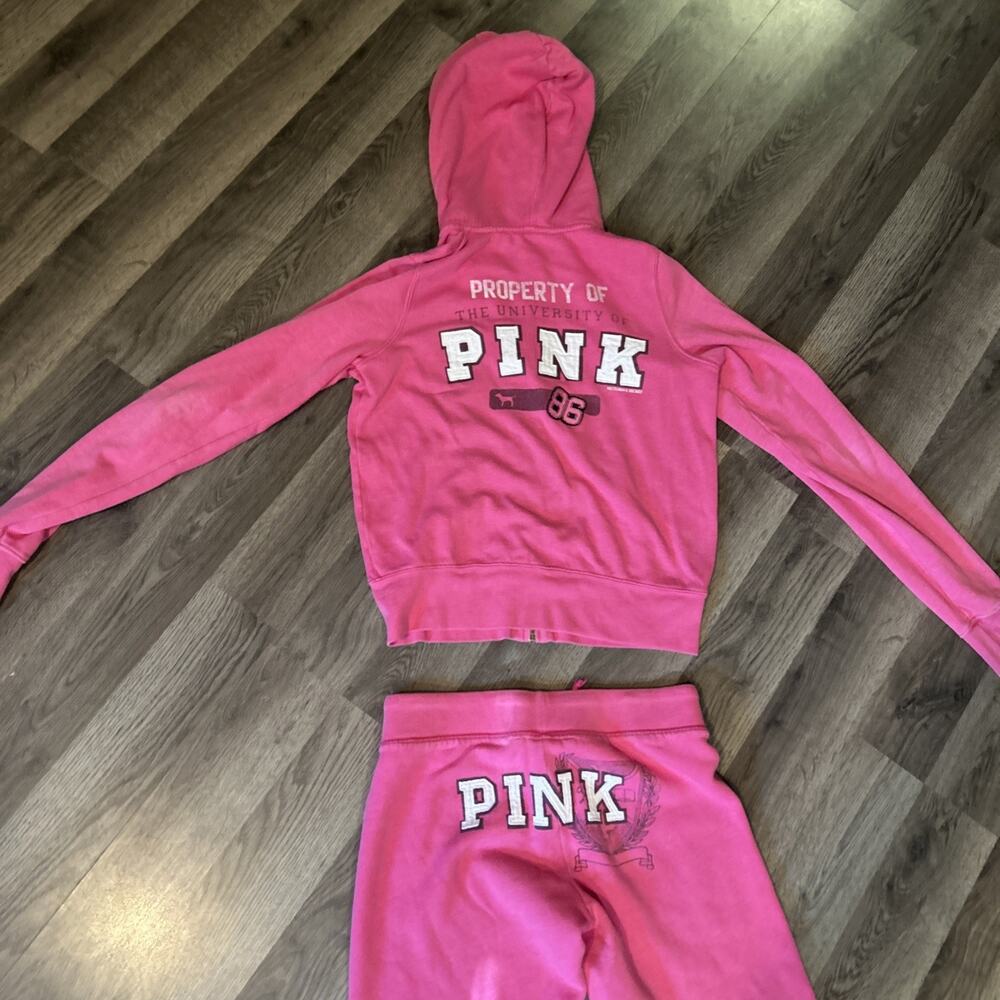 Y2K Vintage Victoria Secret PINK University 86 Size Small Full Zip Capri Set